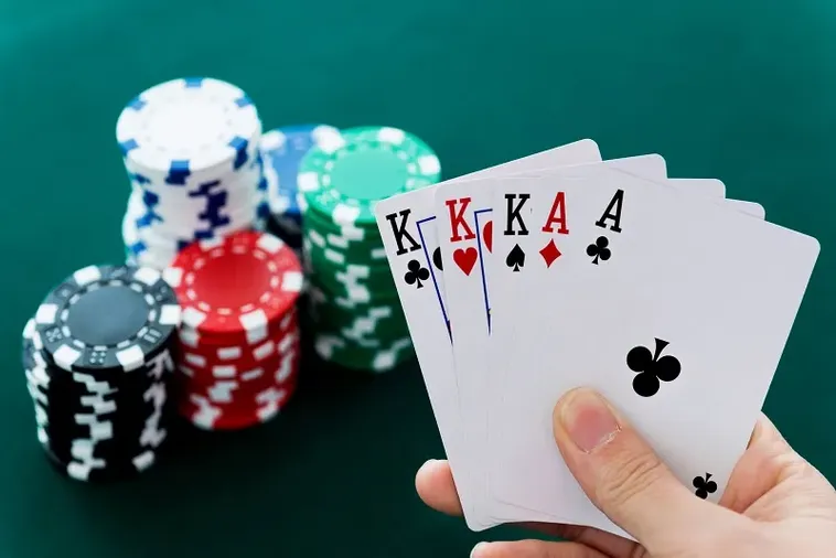 Trò Chơi Poker Tại MOTO88: Bí Quyết Để Thành Công